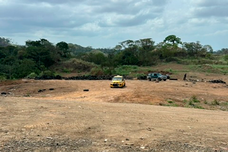 Área-de-llantas-enterradas-con-un-total-de-10-millones-unidades. Área de llantas enterradas con un total de 10 millones unidades.